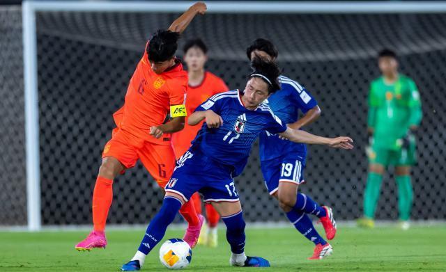 足球比赛直播-【U17亚洲杯】中国队1比2日本队 两连败小组垫底